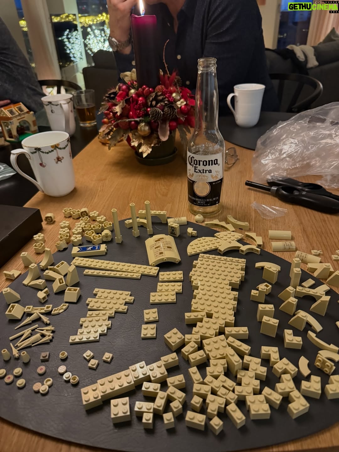 Helle Thorning-Schmidt - 4.5K Likes - It’s been a lovely Christmas. With family, friends and most importantly hygge with the kids. Lego and great walks were the new old hits. Christmas is always a hard balance between seeing everyone and getting to sit down and do nothing. I  almost almost found the balance. Can you relate? Hope you had a nice festive time and wishing you all the best🎄🥰🥰
