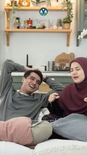 Herfiza Novianti Instagram - āAku ngerasa anak-anak mulai mirip sama kita..ā
#RuangTengah #KeluargaMoyaPoya