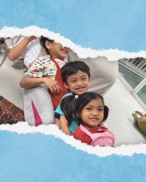 Herfiza Novianti Instagram - Teken titiknya terus geser yaaaaā¦
Temukan cerita kami didalemnya š«°š¼
#KeluargaMOYAPOYA
