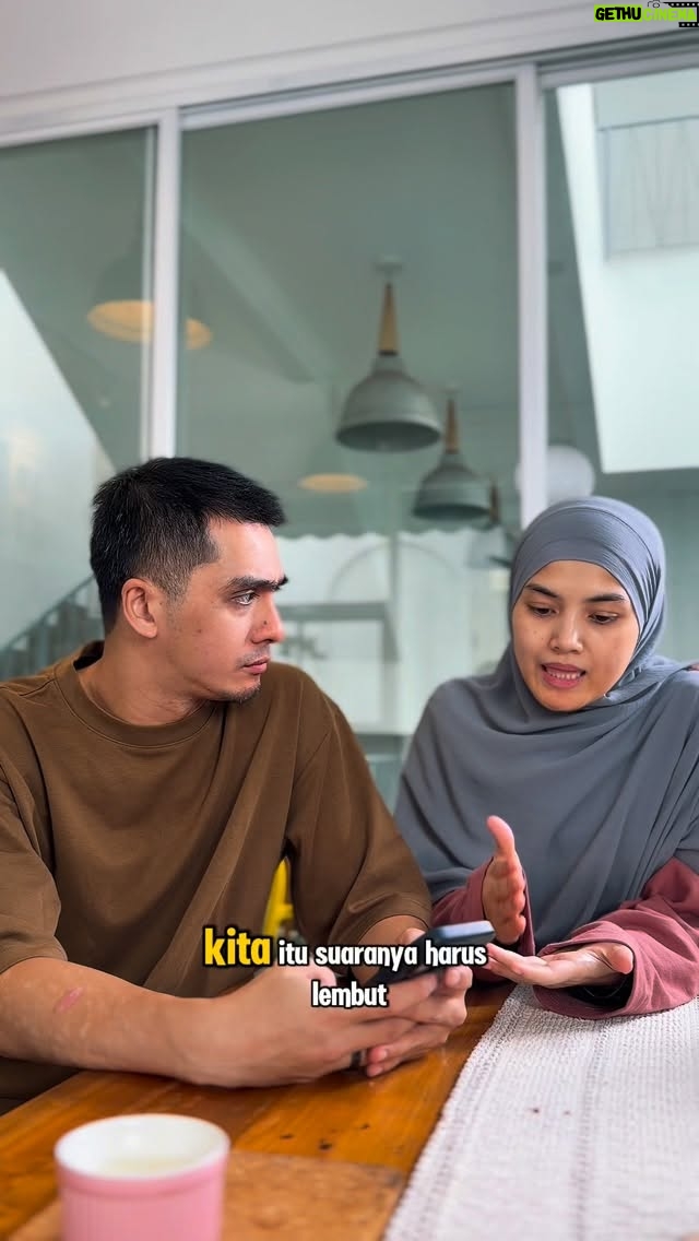 Herfiza Novianti - 107.2K Likes - Harus yang lembut, ya..

#KeluargaMoyaPoya #CeritaMOYAPOYA