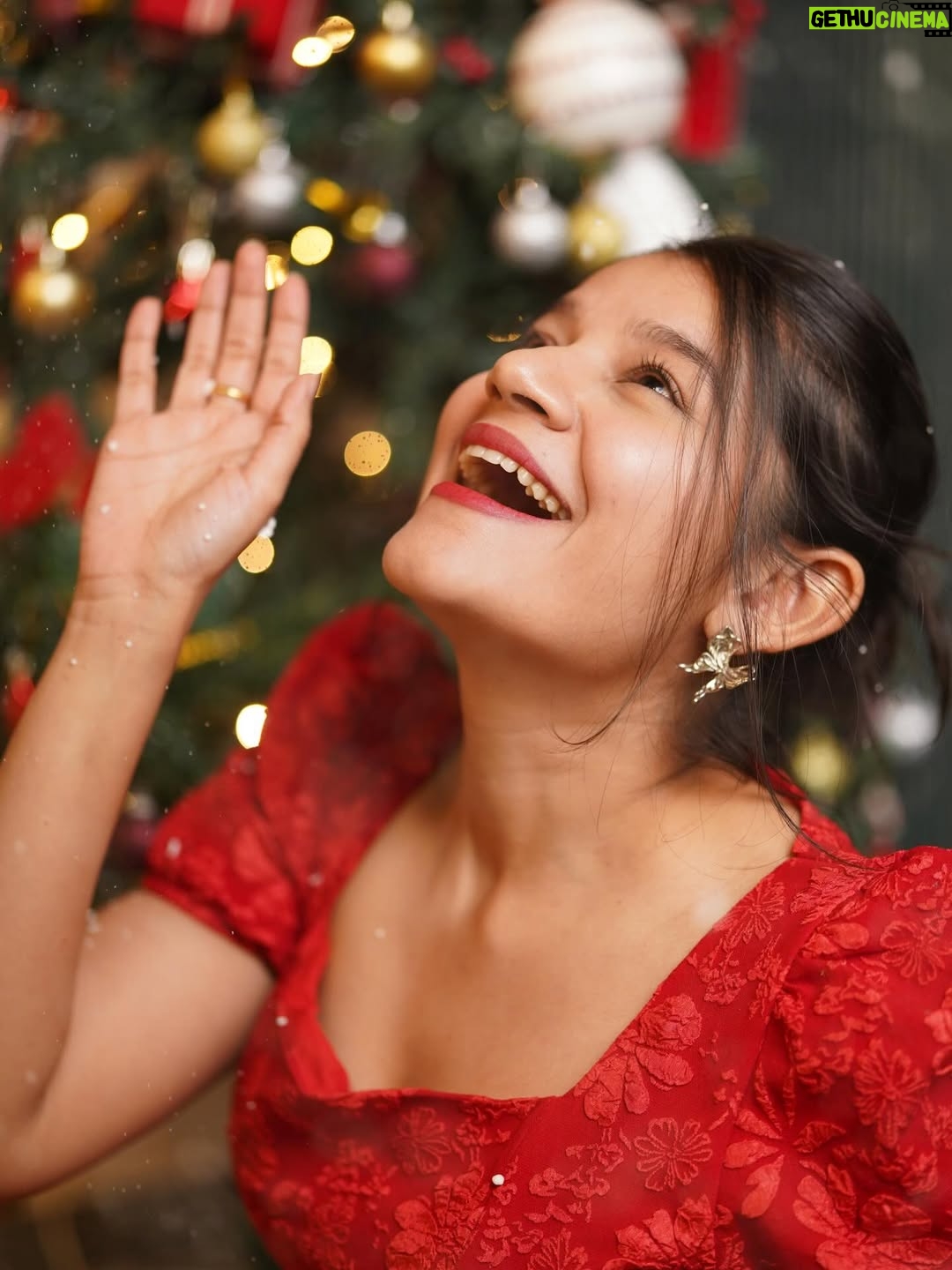 Hetal Gada - 35.6K Likes - All I want for Christmas is YOU ♥️