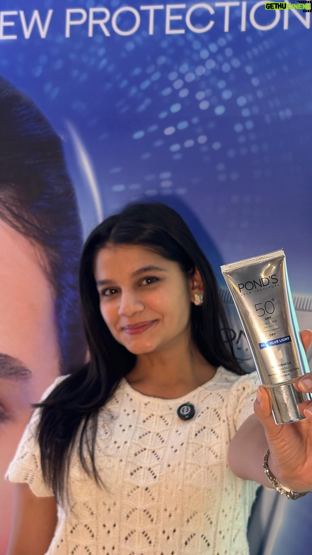 Hetal Gada - 21.6K Likes - #AD
Came for a movie 🎬
Left with a skincare reality check 

Tried the @PondsIndia Skin Scan after the movie and suddenly anti blue light protection just clicked.

#PondsIndia #SkinProtection #BlueLightProtection #SPF50 PondsPartner PondsSkincare