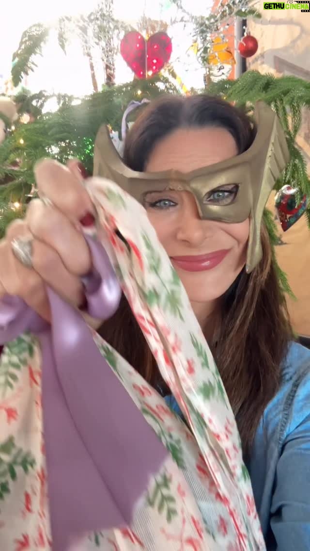 Hilary Shepard - 1.3K Likes - Doesn’t anyone want a #baddie for #christmas⁉️🎄⛄️ 🏴‍☠️🦹🏻‍♀️ #divayox #powerranger #wooptiefreakindoo
