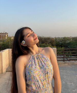 Himani Rawat Instagram - She’s more beautiful than the way I had imagined her🎶✨
.
.
.
.
.
.
.
.
.
.
.
.
.
.
.
.
.
.
.
.
.
#hiimanirawat #wmk #trending #instagood #instadaily #instagram #instafashion #fashionista #fashion #ootd #ootn #outfitideas #outfitinspo #sunset #beautiful #simple #cute #nofilter #skincare #skincareroutine #flower #sky #nature #bollywood #pahadi #india #indianbride #indian