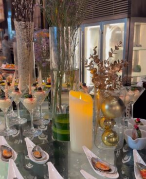 Himani Sahani Instagram - Christmas brunch @sofitelmumbaibkc
#christmas