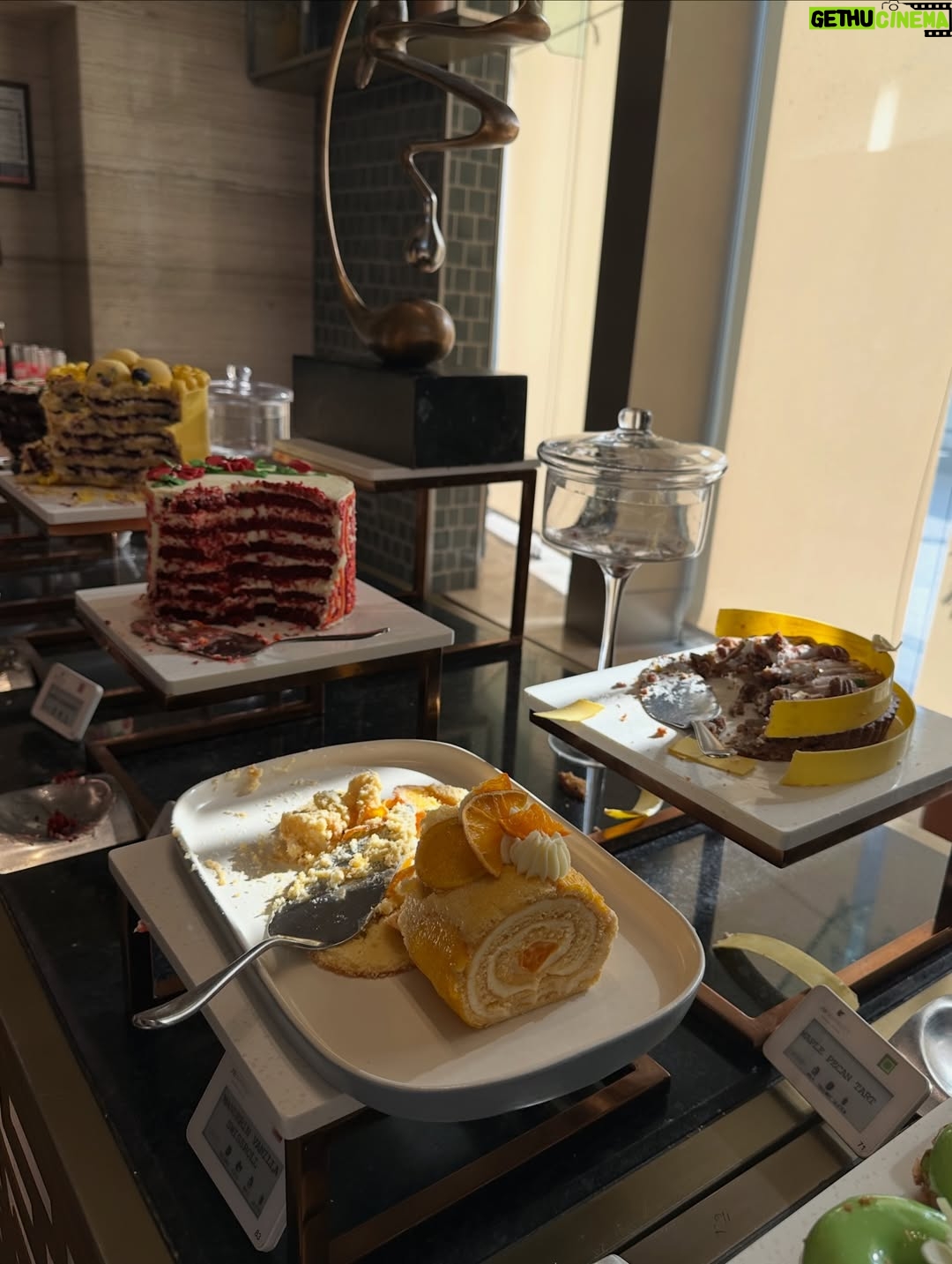Himani Sahani - 3.9K Likes - Sundays like this make the week worth it.

#brunch #sunday #weekend #slow #life #lifestyle #lifestyleblogger #jw #marriott 

@jwmarriottsahar