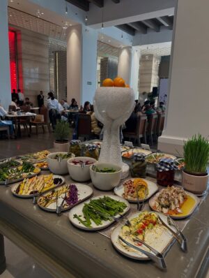 Himani Sahani Instagram - Sundays like this make the week worth it.
#brunch #sunday #weekend #slow #life #lifestyle #lifestyleblogger #jw #marriott
@jwmarriottsahar