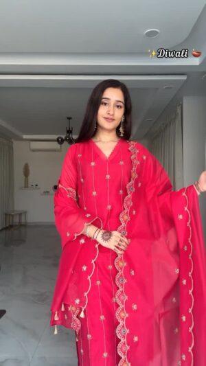 Himanshi Tekwani Instagram - 