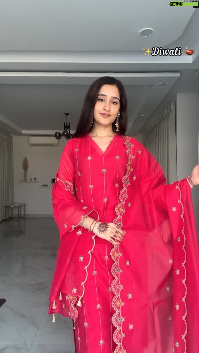 Himanshi Tekwani - 17.2K Likes - 