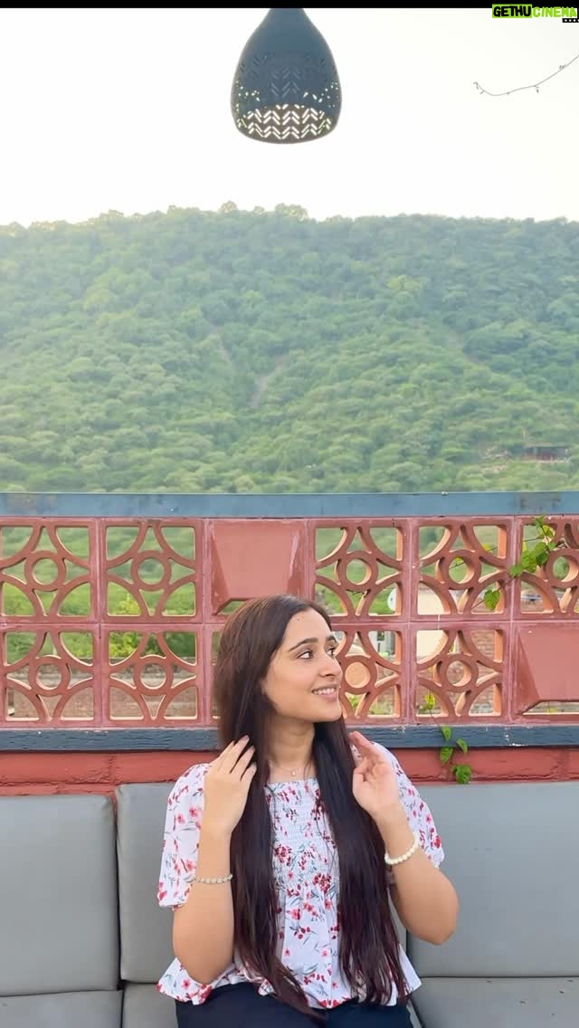 Himanshi Tekwani - 19.1K Likes - 