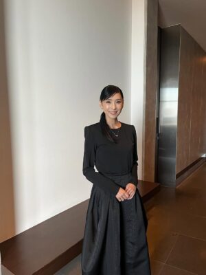 Hitomi Kuroki Instagram - 💍
ベリテHILLS 展にて。
ゲストの方々と楽しいお時間を過ごしました。