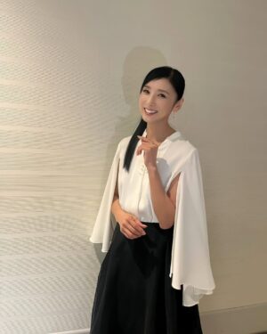 Hitomi Kuroki Instagram - ✨
⁡
日本顎咬合学会のイベントに参加しました〜！
⁡
@panormo_official
@mtmodelist
@debeersforevermark
@kashikeybrowndiamond 
@the_hair_bar_tokyo