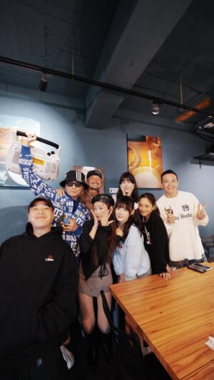 Yeh Hsing-chen Instagram - 當大家撒嬌的時候小鐘哥依然跳𝐆𝐨!!!
。:.゚ヽ(*´∀`)ノ゚.:。