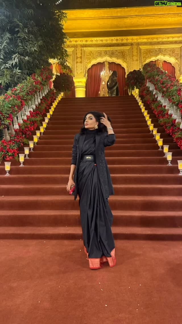 Iffat Rahim - 192 Likes - 