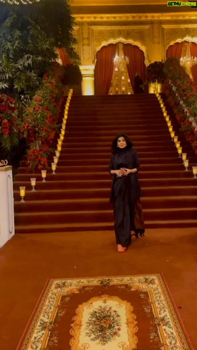 Iffat Rahim - 226 Likes - Winter weddings.🥶🥶