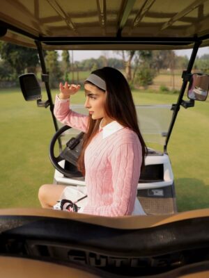 Ilisha Singh Kaurav Instagram - winter sun is my therapy⋆｡˚☀︎｡