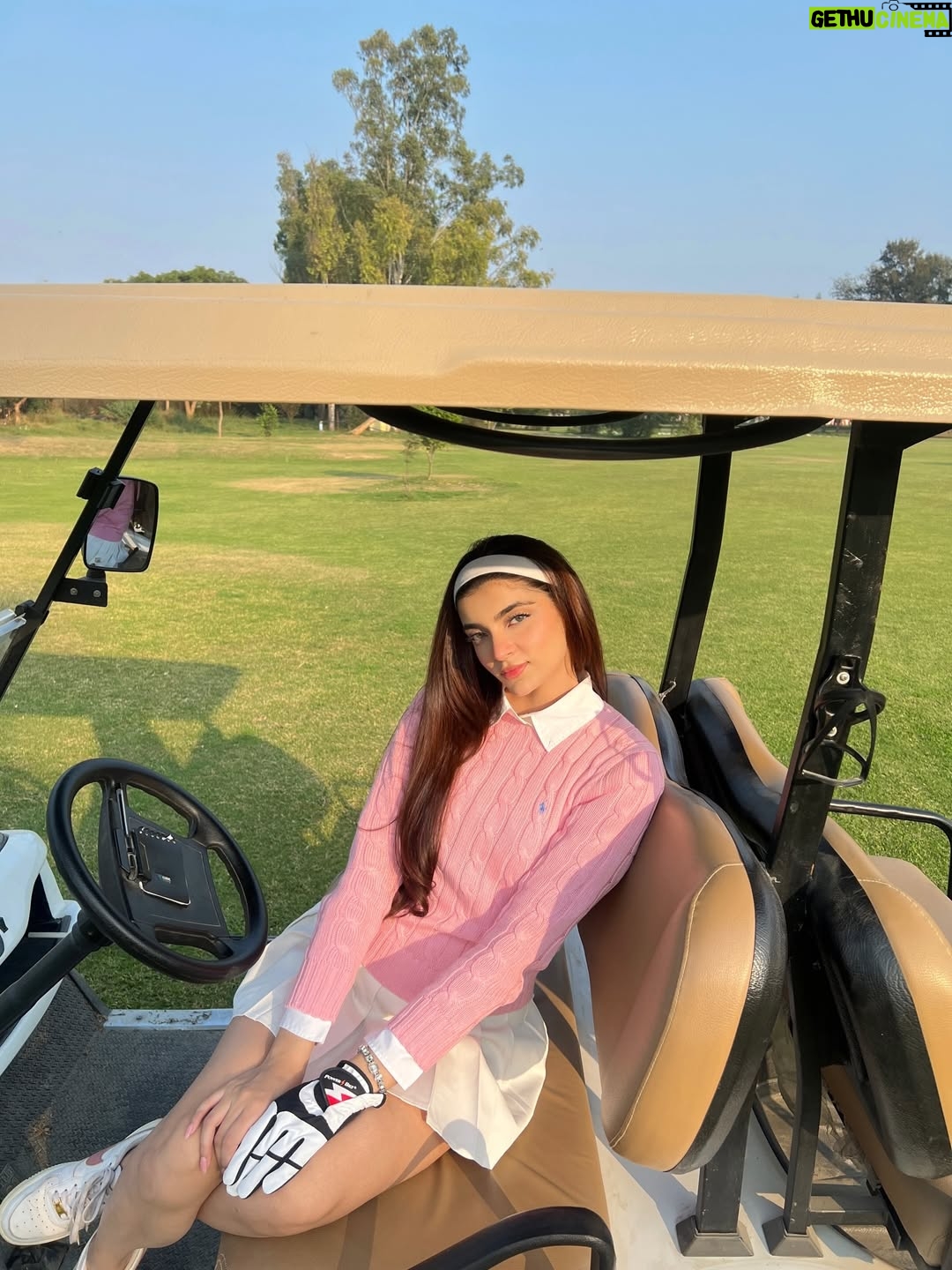 Ilisha Singh Kaurav - 27.3K Likes - winter sun is my therapy⋆｡˚☀︎｡