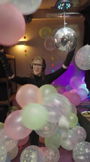 Imogen Heap Instagram - Top of the Rifffs: 20 Oct - 9 Nov
Hosted by: @imogenheap 

Check out Imogen’s favorite Endlesss rifffs from the last week including users:

@gitpushmusic 
Arcadesauvage 
Zordulations
@redskylullaby
@thatindiegirl 
Awro 
Food
@fancyspectacles_productions
@omnijess
@phigs
Loop
Bonkers
N0face
@felonious._.monkh
@slowgaffle
Katinkera
Ilirbajri 
steve_millington_music 
Joschi681 
Cng303
@emmanuelwernermusic