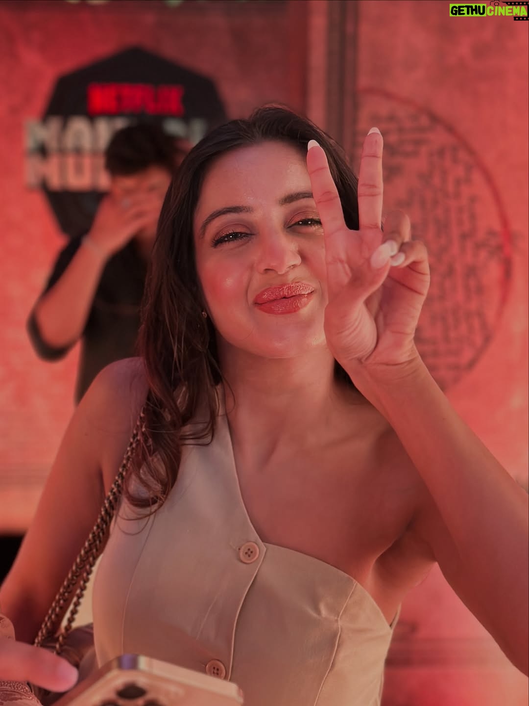 Insha Ghai - 11.1K Likes - Bombay’s skies, a crime story waiting to unfold,
and somewhere in between me, just taking it all in.
At the Trailer launch of Mandala Murders… and it begins!! 
@netflix_in @yrf 
#MandalaMurdersOnNetflix 
#NetflixSeries #AestheticTravel #BombayStories #MandalaMood