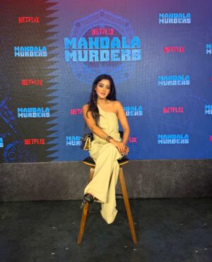 Insha Ghai Instagram - Bombay’s skies, a crime story waiting to unfold,
and somewhere in between me, just taking it all in.
At the Trailer launch of Mandala Murders… and it begins!! 
@netflix_in @yrf 
#MandalaMurdersOnNetflix 
#NetflixSeries #AestheticTravel #BombayStories #MandalaMood
