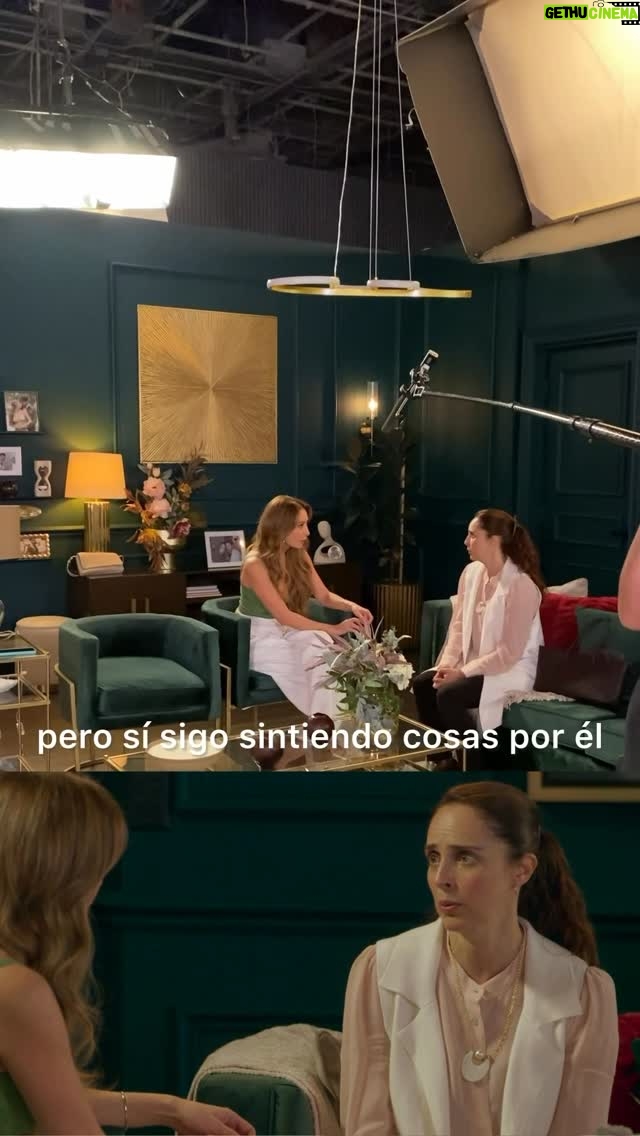 Irán Castillo - 469 Likes - Nuria se abre sin saber quién la está escuchando realmente. Confiesa lo que aún siente mientras recibe consejos de alguien que juega del lado contrario. A veces la verdad se dice justo frente a la persona menos indicada.
¿Qué crees que termine pasando con la historia de Nuria? #MiVerdadOculta de lunes a viernes 6:30 p.m. MEX #ConLasEstrellas 
@cmlaguillo ❤️‍🔥🍂