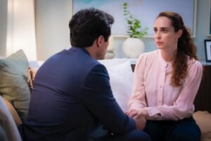 Irán Castillo Instagram - Después de días de silencio, Juan José va a buscar a Nuria y deja claro que no piensa alejarse, aunque Íñigo haya amenazado. Lo que viene no será fácil.
¿Te emociona ver esta nueva etapa de Nuria y Juanjo? #MiVerdadOculta de lunes a viernes 6:30 p.m. MEX #ConLasEstrellas 
@cmlaguillo ❤️‍🔥🍂