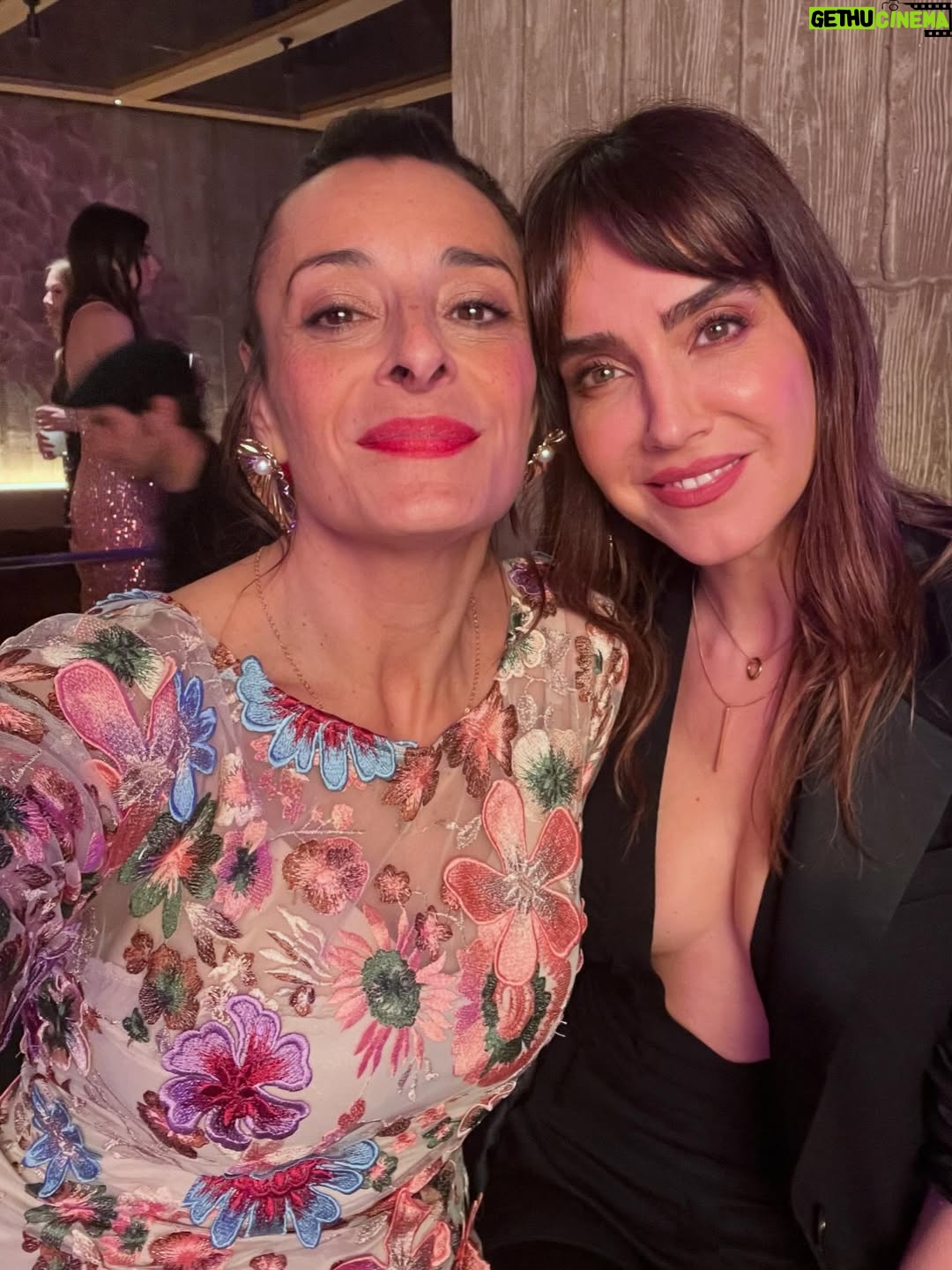 Irene Arcos - 8.1K Likes - Mucho Modern Love en esta 4ª temporada de #MachosAlfa , Ya disponible en @netflixes !!
Qué bien me lo he pasado por aquí!
 🙏🏼❤️ @alber_caballero  @lauracaballero_