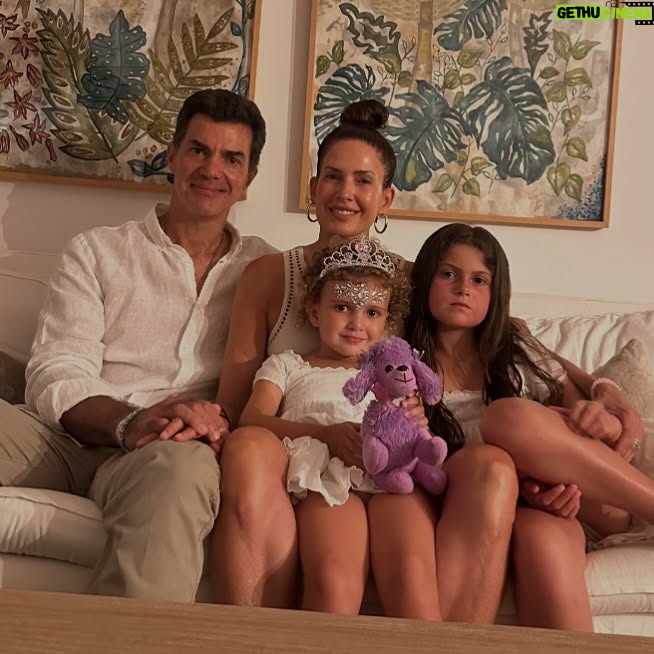 Isabel Macedo - 17.7K Likes - 2026
Si podes,solo si podes…
espéranos con cosas lindas 
Que vamos con TODO!!!!