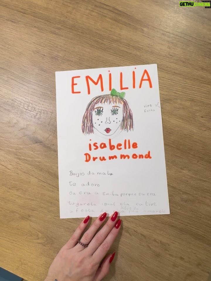 Isabelle Drummond - 119.8K Likes - meu mundo se tornou um misto de bota, pamonha, sertanejo e muita alegria que tem nesta terra. Alguma sugestão do que fazer e conhecer aqui em Goiânia?