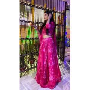 Ishika Choudhary Instagram - 💜😊
.
.
.
.
#diwali #instagram #insta #fyp