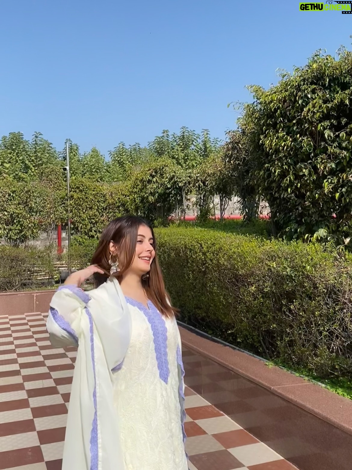 Ishika Choudhary - 5K Likes - Aur Thoda Pyaar Jata naaa 🤍🦢

.

.

.

.

.

.

.

.

#foryou #fyp #trending