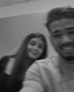 Ishika Choudhary Instagram - 2 bhai selfie lete hue🤳💜
Selfie maine leli aaj😂
#instagram #insta