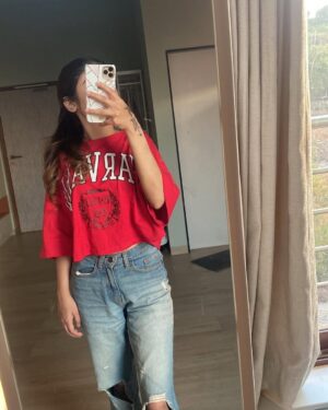 Ishika Choudhary Instagram - 👉🏻🥹👈🏻
.
#instagood #instagram #instalike #insta #mirrorselfie