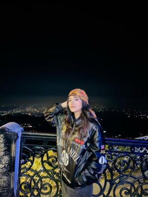 Ishika bisht Instagram - Le chal kahi dur , samay ke paar ⏳
Best photographer 🙊 - @rohankukrejaaa
.
#mussoorie #landour #bishtji #uttarakhand #parvatokepaar #pahadi #picoftheday