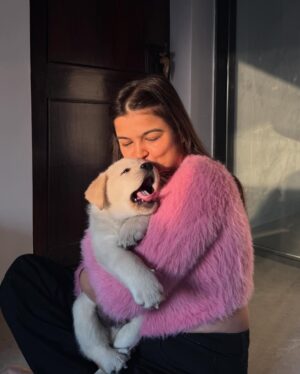 Ishita Instagram - Everyone, meet Flurry 🤍 the newest (and cutest) member of my life.