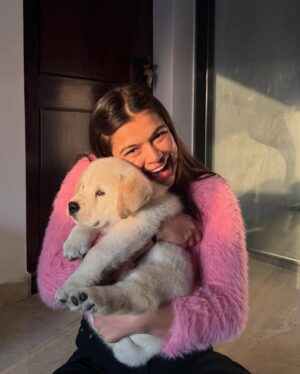 Ishita Instagram - Everyone, meet Flurry 🤍 the newest (and cutest) member of my life.