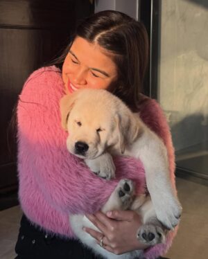 Ishita Instagram - Everyone, meet Flurry 🤍 the newest (and cutest) member of my life.