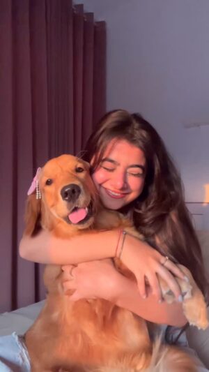Ishu Kashyap Instagram - SOME ADDICTIONS COME WITH FUR🐾💗
.
.
.
.
.
.
#explorer #treandingreels #fur #dog #goldenstatewarriors #reelkarofeelkaro #fyp