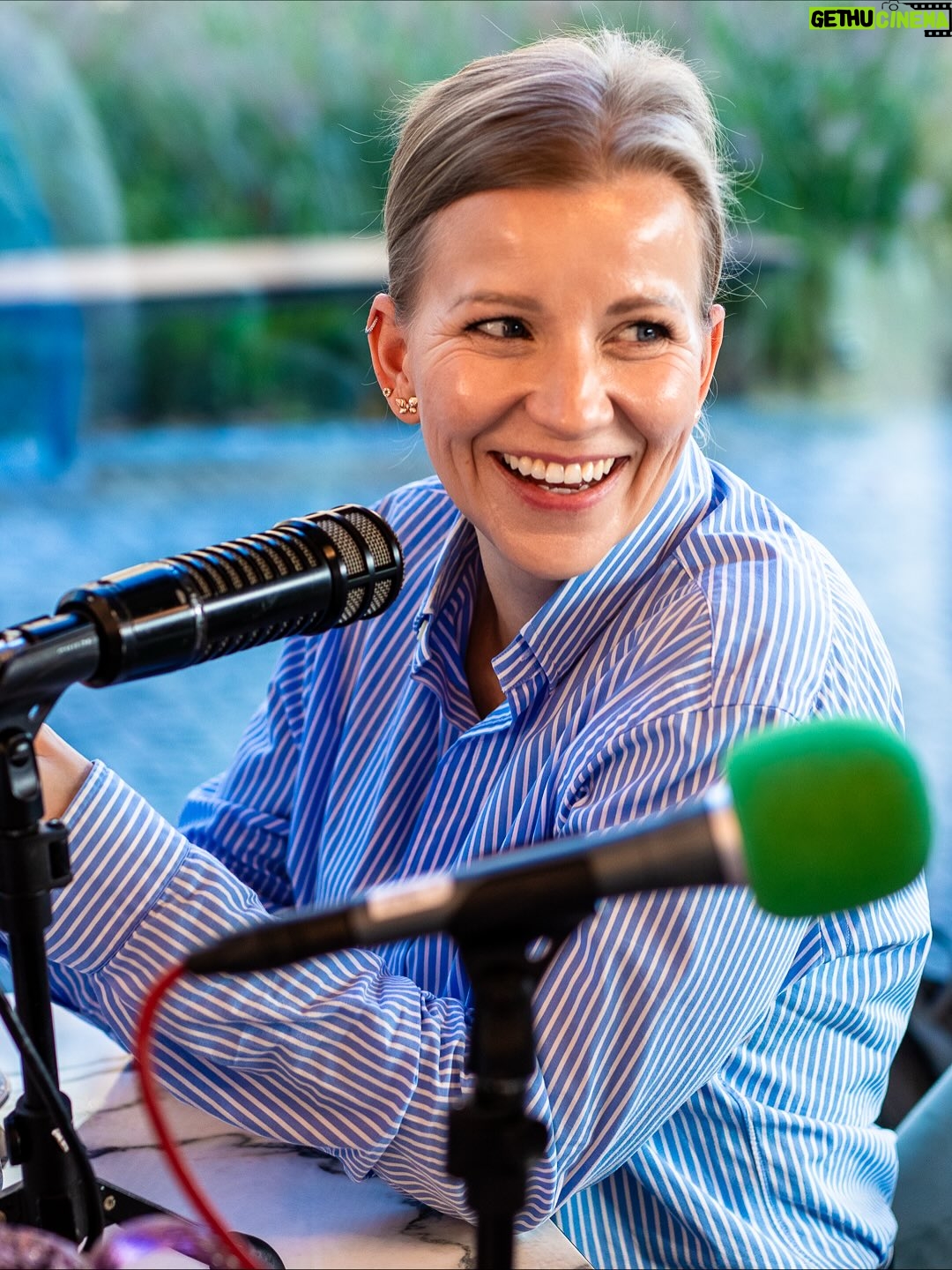 Iveta Fabešová - 1K Likes - Máte podnik? A mohla bych ho vidět? Tahle #velkazranice byla docela konzultantská. Potkali jsme se v @ivetafabesova_cafe s paní domácí, tedy @fabesovaiveta , @luboskastner a @lifeof_rene . Probrali jsme spoustu témat, a mluvili jsme opravdu hodně o chodu podniku, i proto tomu dílu říkám Gastro 2.0. Parťákem dílu je @volkswagencz , jen díky němu můžeme přinášet tyhle dlouhé rozhovory o gastru a snad i nějak pomoci oboru. Díky @tashicz za fotky a vám za zpětnou vazbu? Už jste slyšeli? Těšíme se na #heslodoposlouchanosti .

https://open.spotify.com/episode/5iuX7NkLt2yPqrQtGZa0sA?si=iMyCJkWbS7qyT02pI7y84g

#velkazranice
#ivetafabesovacafe
#ivetafabesova
#luboskastner 
#renemuller 
#vwambassador 
#gastromapalukasehejlika