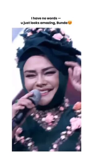 Iyeth Bustami Instagram - omg bundaaaaa !!!! all eyes on u👀🫀 @iyethbustami24 

.
.
.

#iyeth #iyethbustami #iyethbustamilovers #mashallahtabarakallah #queenofmelayu #makcikiyeth #bundaiyeth #queenofhearts #queenofmylife #mylove #lovers #idol #bestsingerever #loveusomuch #loveuthemost #bundasayang #bellasayangbundaiyeth #bellatamihor 
#da7 #dangdutacademy7 #indosiar #indosiarluarbiasa #style #stylish #amazing #adorable #fantastic #gorgeous #coachella