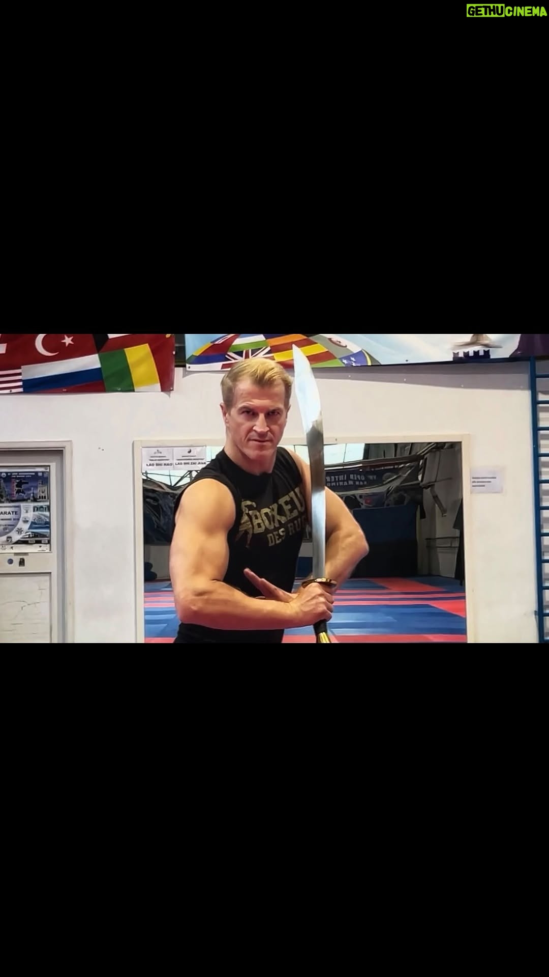 Jade Xu - 1.4K Likes - The Grind Builds The Edge ⚔️ 

🎥 @jadexuofficial 

#martialarts #kungfu #wushu #swords #practice #action #performance #skills #training #davidtorok #foryouシ