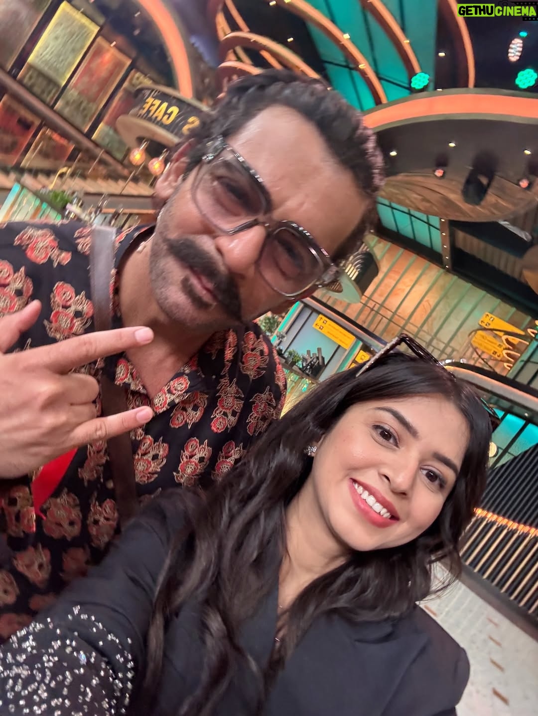 Jagriti Pahwa - 168.8K Likes - DidWe really dance with Kartik Aaryan or am I still dreaming? 👀
A once-in-a-lifetime experience on Netflix’s The Great Indian Kapil Show ✨
Watch Tonight @thegreatindiankapilshow on @netflix_in at 8PM

Thankyou @netflix_in for turning My Dream into Reality🥹❤️

@netflix_in @thegreatindiankapilshow
#TheGreatIndianKapilShowOnNetflix #YehHaiIndiaKaMastiverse #jagritipahwa #techiela