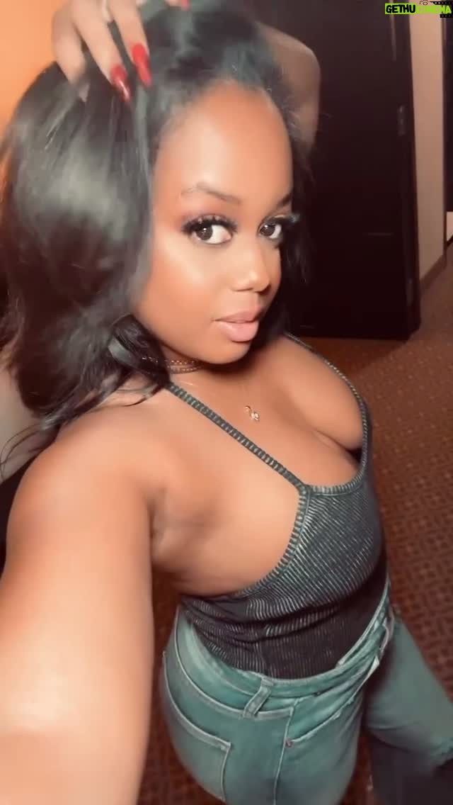 Jaimee Foxworth - 4.5K Likes - 👖🫶🏾