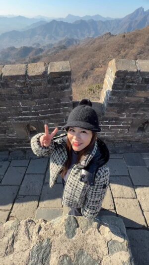 Jane Lee Instagram - 小人跑到萬里長城了🤭
#感謝好天氣