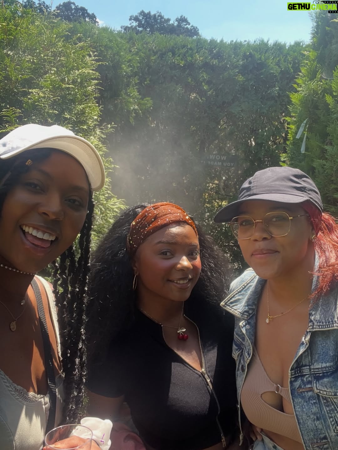 Ja'ness Tate - 94 Likes - 2025 thanks for all the lessons and fun.😇

2025,recap,year recap, last year, lesson,dear 2025, thankful, grateful, happy new year, Happy 2026, love, friends,vibes, city girls ,girlfriends,girls, excitement,relationships,growth,cheers ,celebration,nightlife,black girls, black women, 2025 wrap