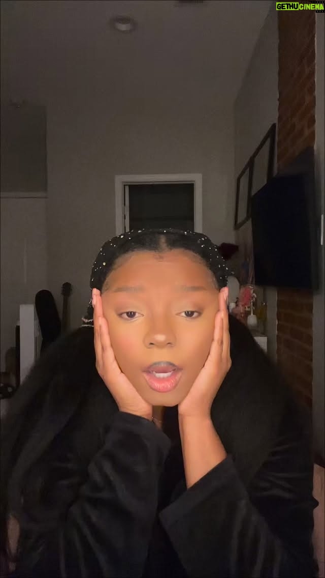 Ja'ness Tate - 57 Likes - Your fear of looking stupid is holding you back 😬

fear,anxiety,performance,class,artist development, learning,dissecting,self discovery