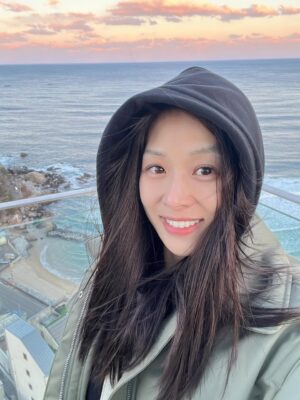 Jang Shin-young Instagram - 😘