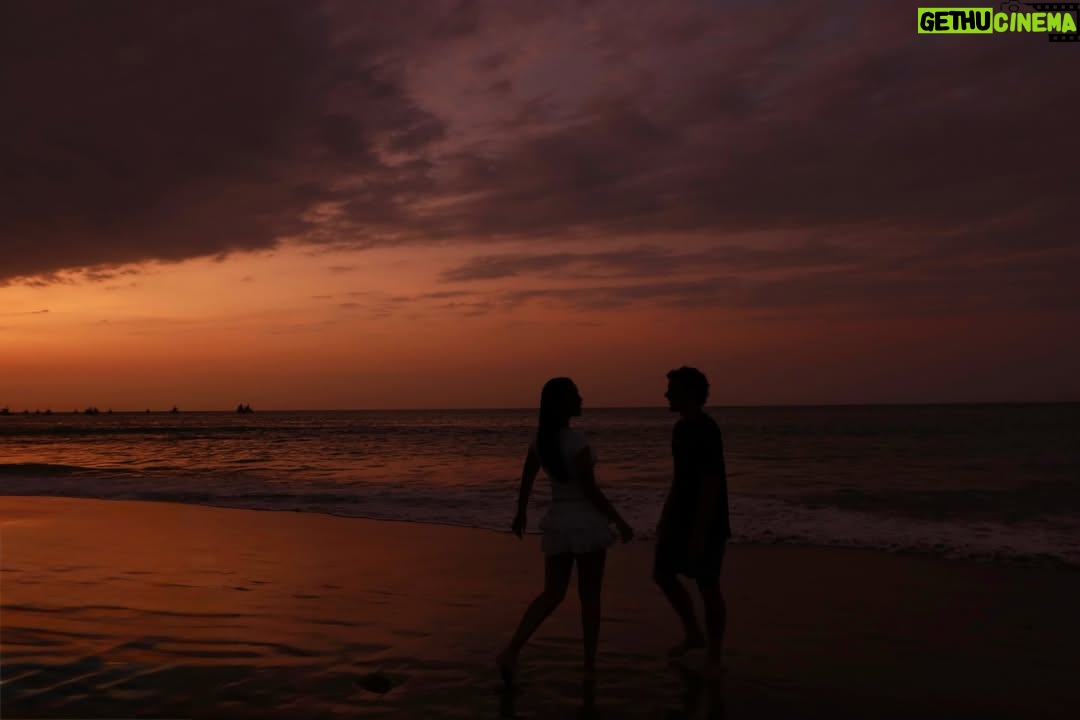 Janick Maceta - 67.9K Likes - Por más sonrisas y atardeceres bonitos este año ⪩. .⪨✧.*♡⋅‧₊˚ ⋅⏾ ◡̈