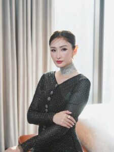 Actress Janis Chan HD Photos and Wallpapers January 2026
