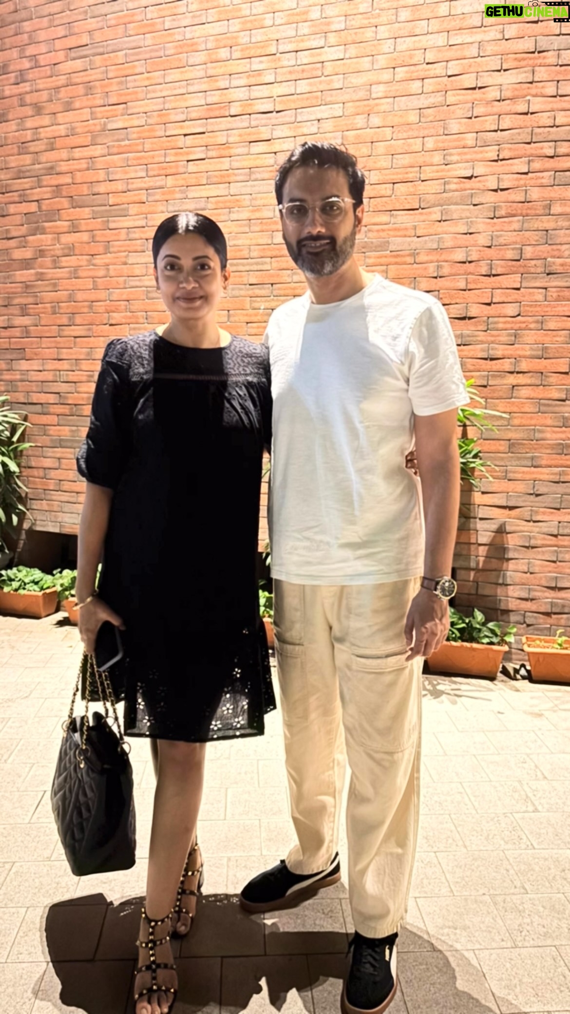 Janvi Chheda - 52.6K Likes - Happy 14th to us!

बस, हम यूहीं साथ चलते रहें, हस्ते रहें, जीते रहें।